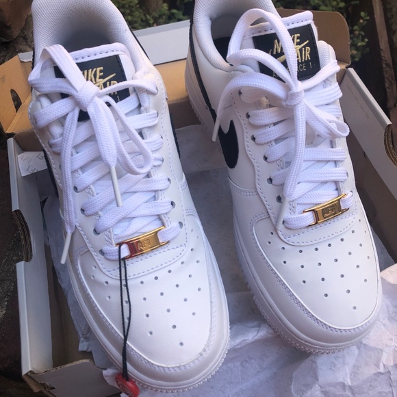 Nike Air Force - Picture 5 of 7